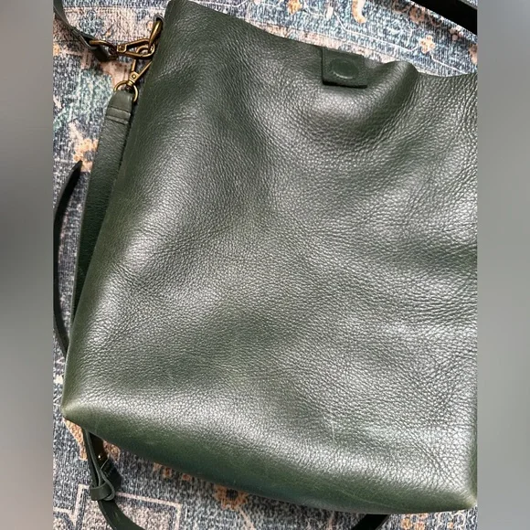 Madewell Transport Bucket Bag in Bottle Green 💚 - Picture 4 of 12